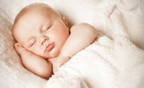 Como Vestir o Bebe Para Dormir 1