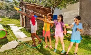 Brincadeiras com gua 1