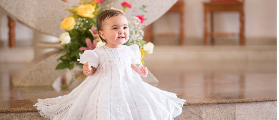 Dicas de roupas de batizado para bebê menina
