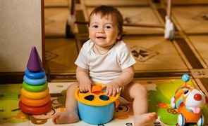 Brinquedos ideais para criana de 1 ano