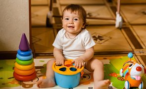 Brinquedos ideais para criana de 1 ano
