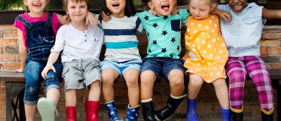 Quais Tecidos São Mais Indicados para Roupa Infantil?