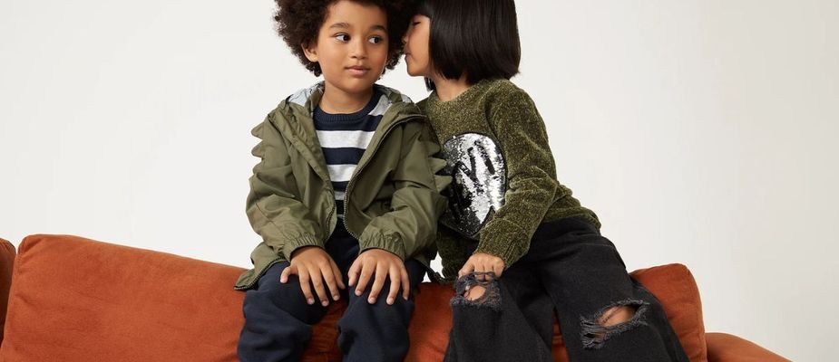 Como Encontrar Promoções de Roupa Infantil na Internet?