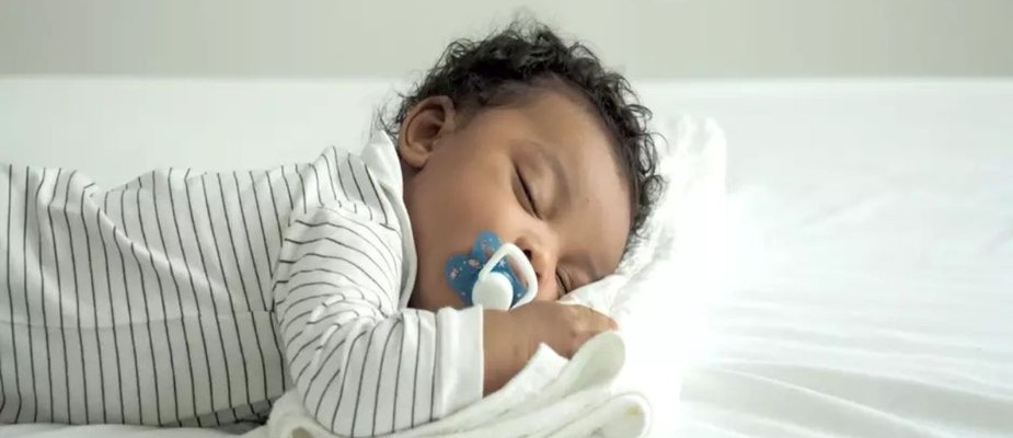 O que o Bebê de 4 Meses Faz: Marcos e Sono O que o Bebê de 4 Meses Faz: Marcos e Sono