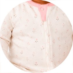 01 macacao bebe menina suedine floral kidstok off white g